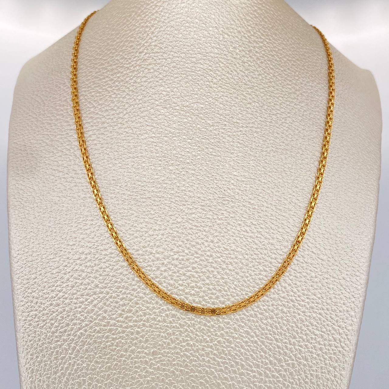 Cadena China 6.85gr / 23 1/2 in / 2.22mm Oro Amarillo +1 18K &