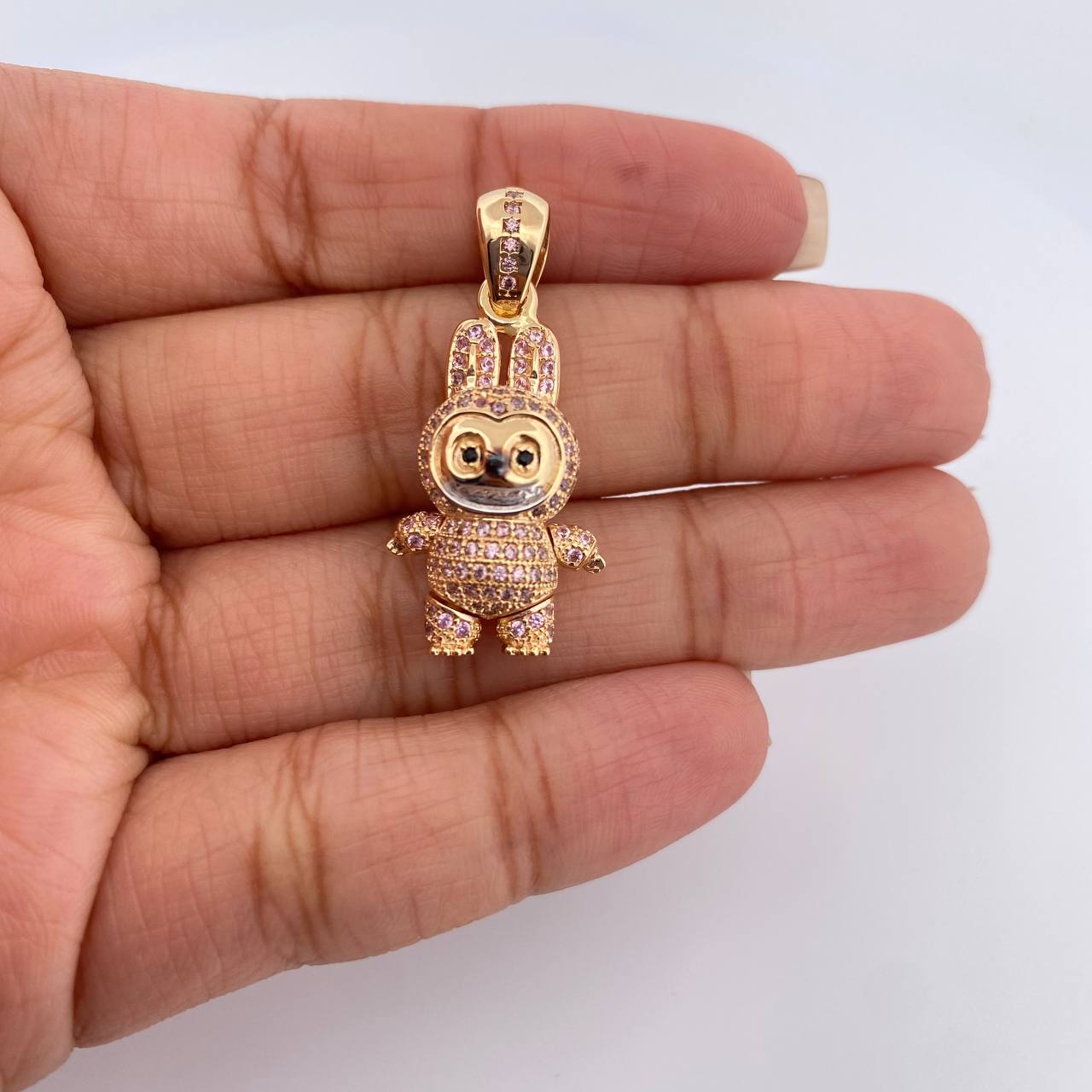 Dije Conejo Sonriente 6.15gr / 1 1/2 in / Dos Oros Amarillo Blanco 18K &