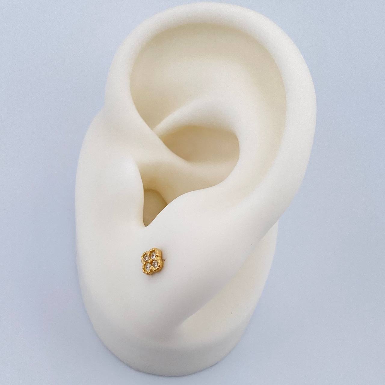 Clover Stud Earrings 0.6gr / 3.6mm 18K Yellow Gold %
