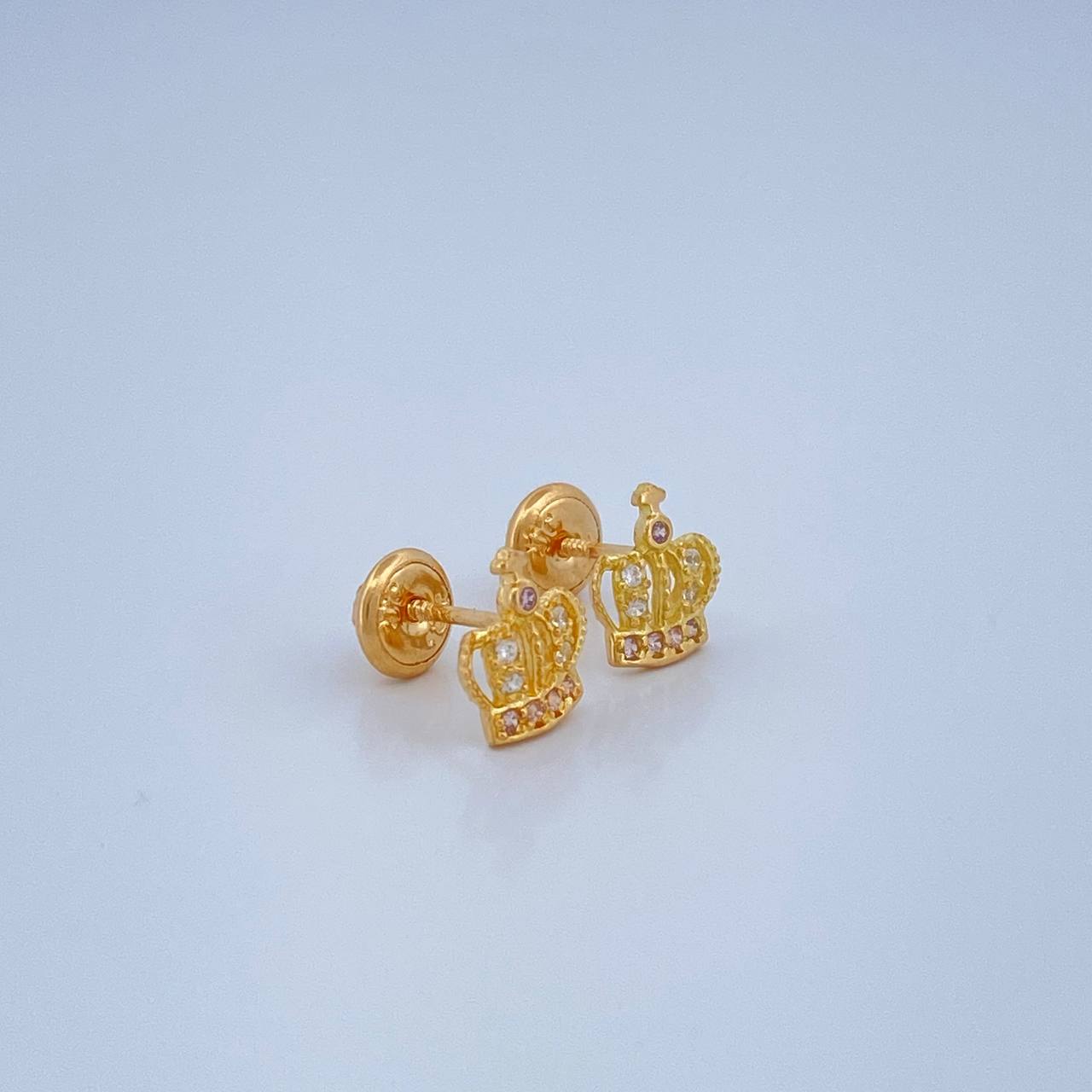 Stud Earrings Crown 1.05gr / 18K Yellow Gold %