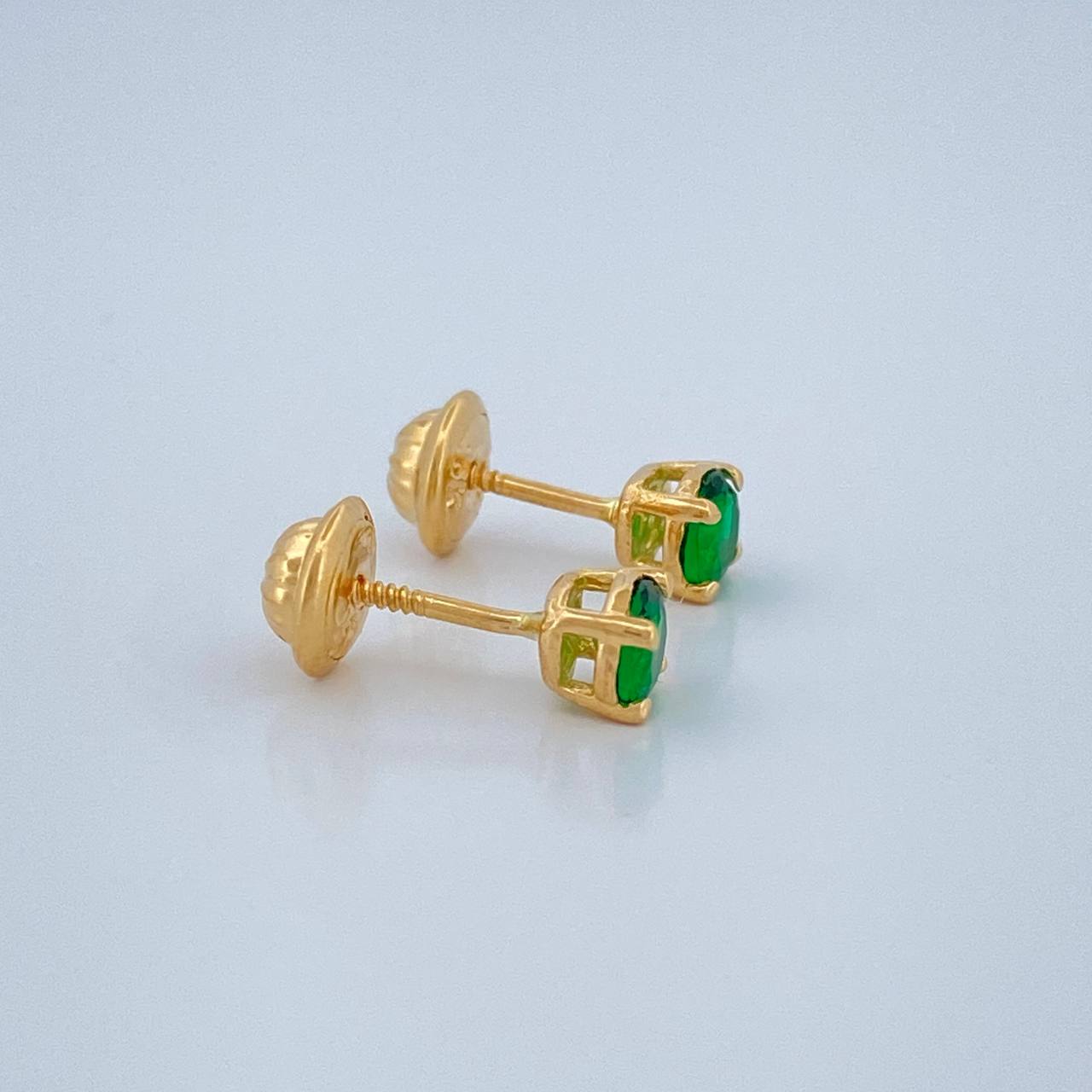 Stud Earrings Bezel 0.85gr / 18K Yellow Gold %