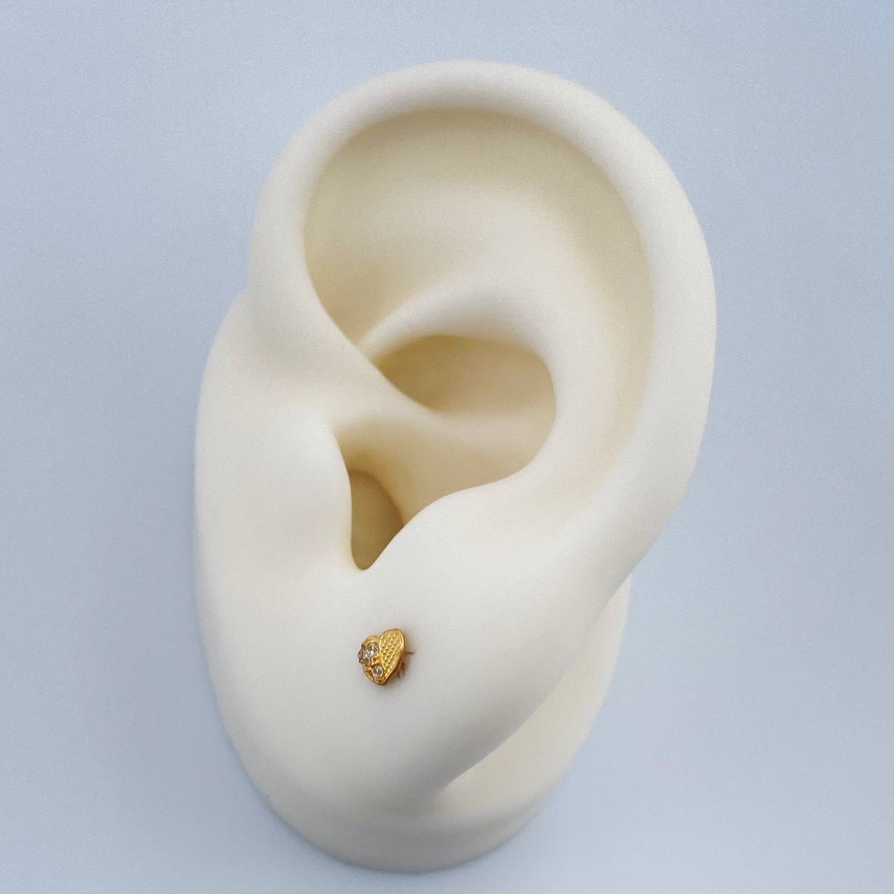 Stud Earrings Heart 0.55gr / 4.4mm 18K Yellow Gold %