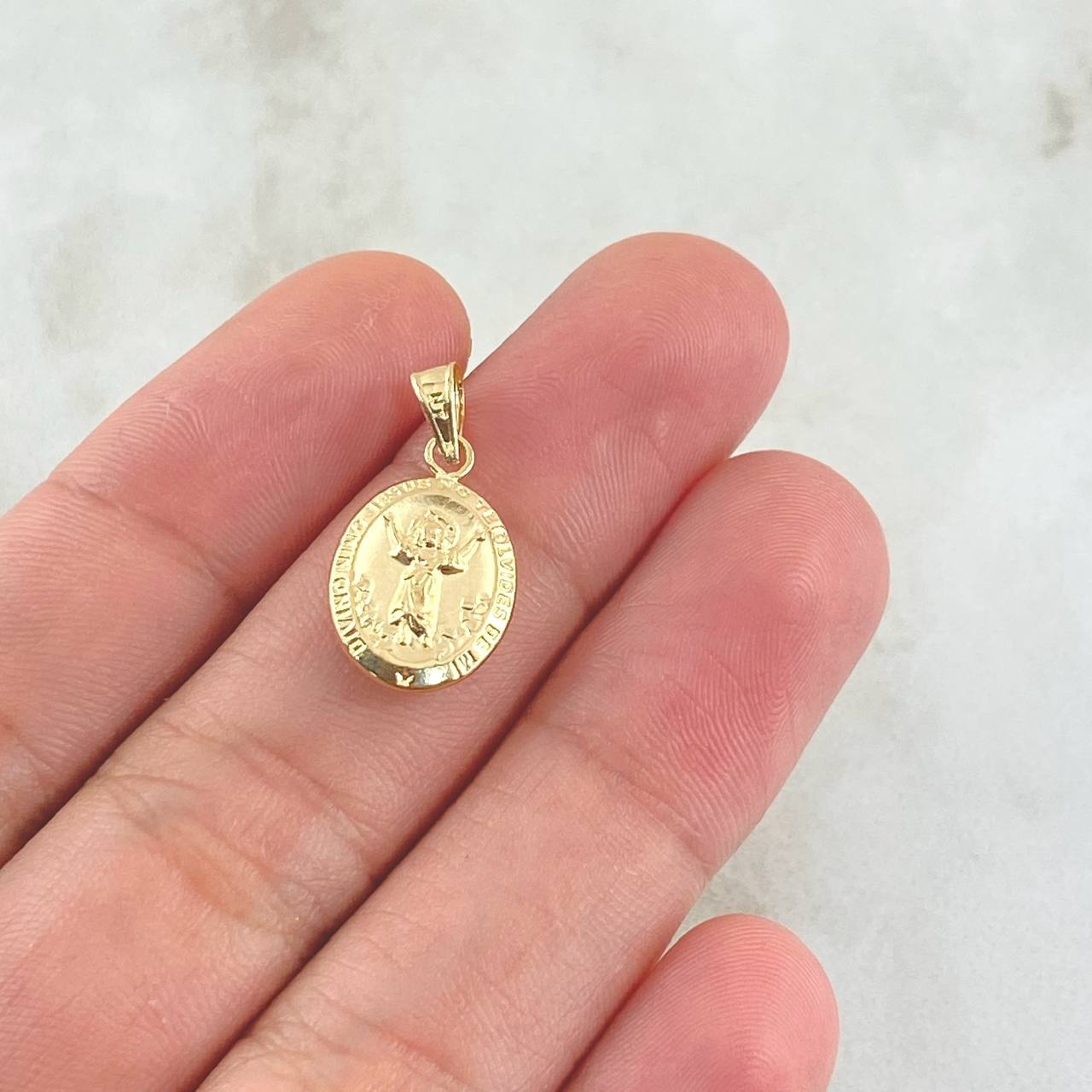 Divine Child Pendant 0.75gr / 2cm (0.8in) / 18K Gold