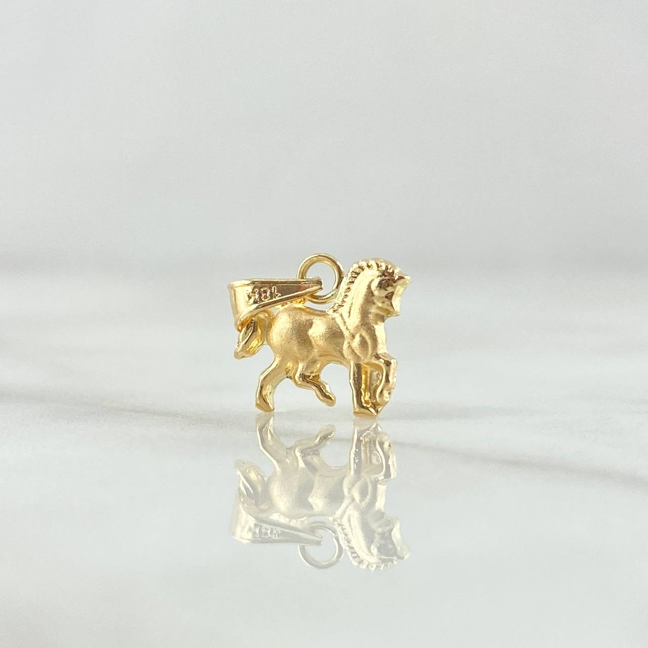 Pendant Horse 0.55gr / 1.3cm / 18K Yellow Gold ©