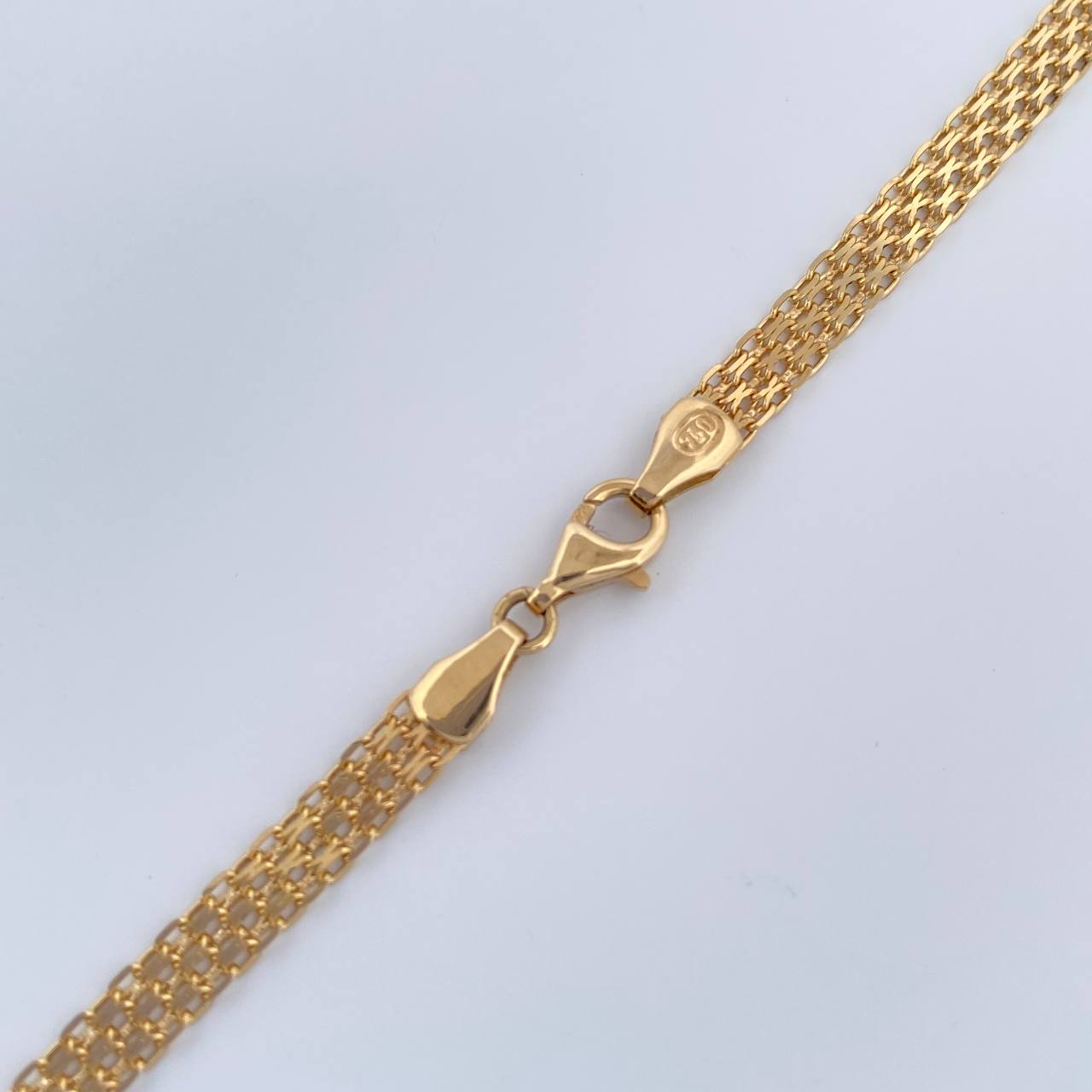 Cadena China 6.85gr / 23 1/2 in / 2.2mm Oro Amarillo +1 18K %
