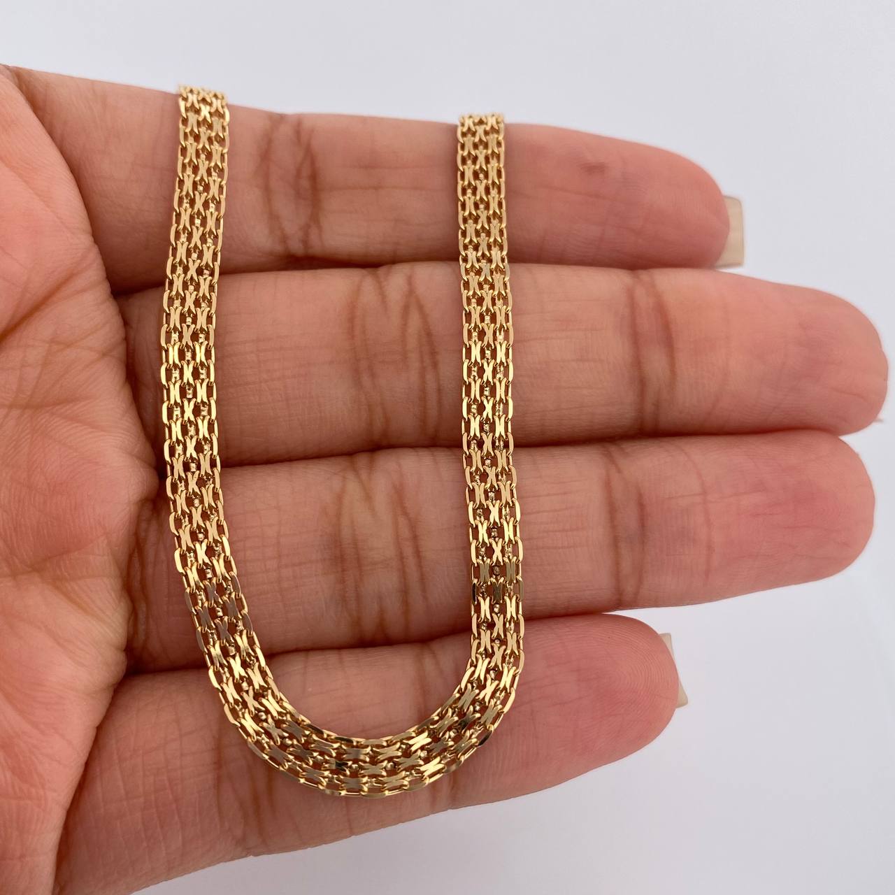 Cadena China 13.55gr / 23 1/2 in / 4.25mm Oro Amarillo +1 18K %
