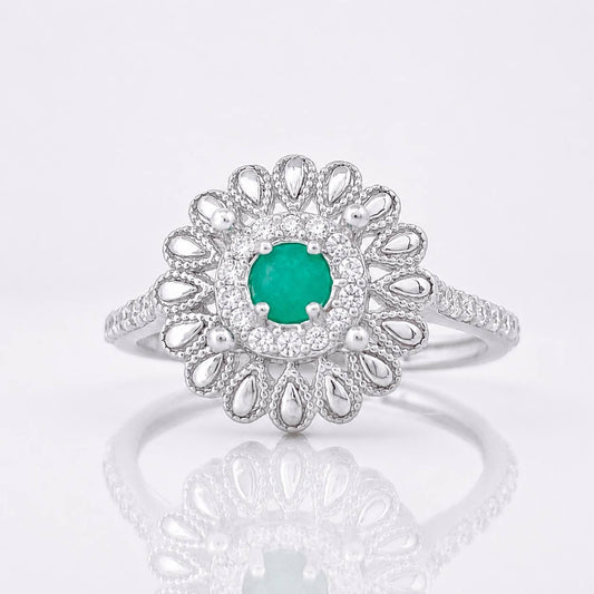 Anillo Flor Esmeralda 10pts 1.85g / T7 Plata 925