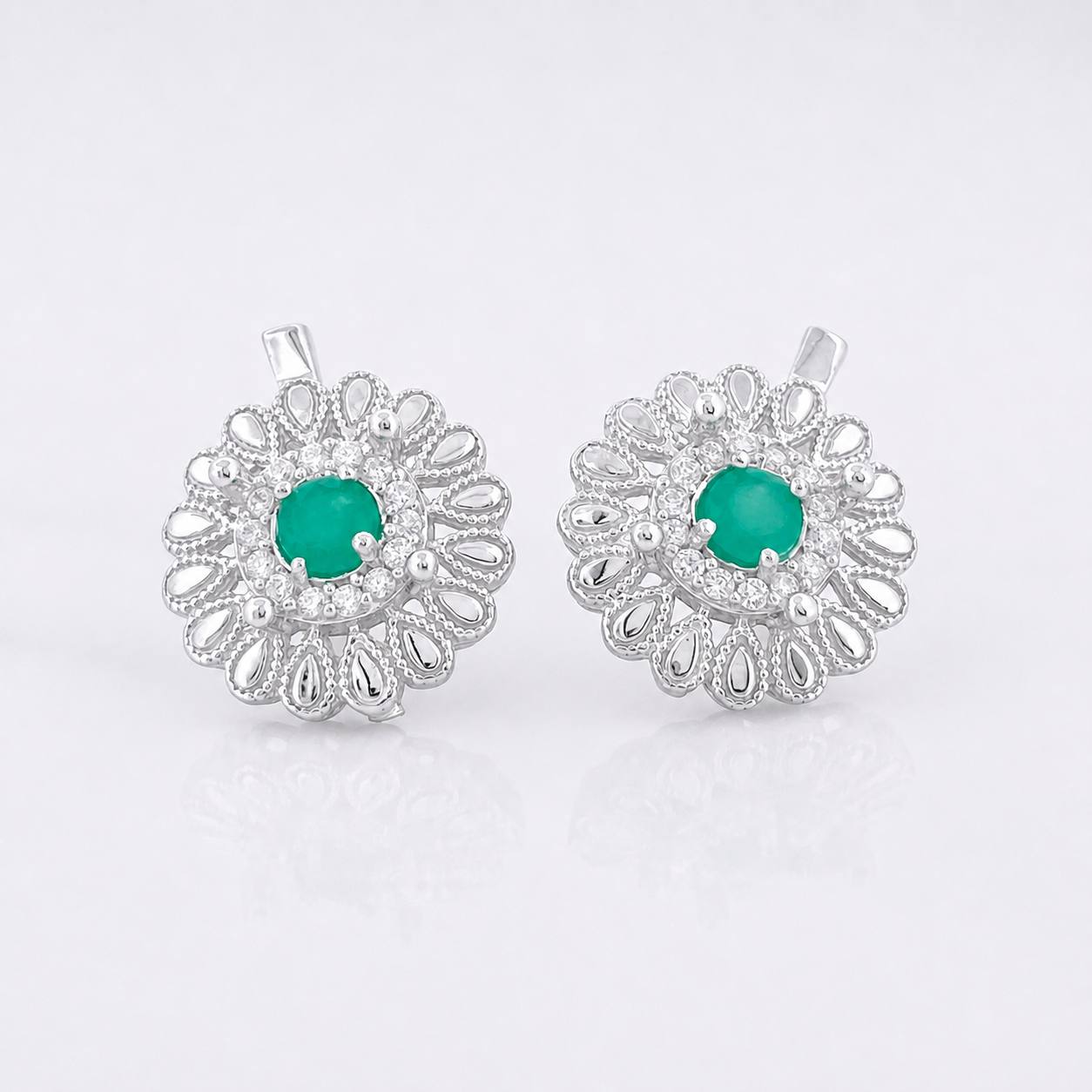 Topos Flor Esmeralda 32pts 2.85g / in / 12.6mm Plata 925