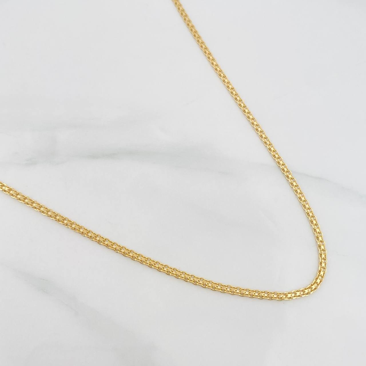 Cadena China 8.95g / 24 in / 2.42mm Oro Amarillo 18K
