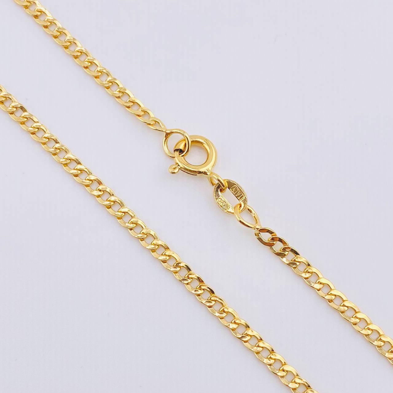 Cadena Mini Cubana 3.1gr / 17 3/4 in / 2.3mm Oro Amarillo +1 18K *