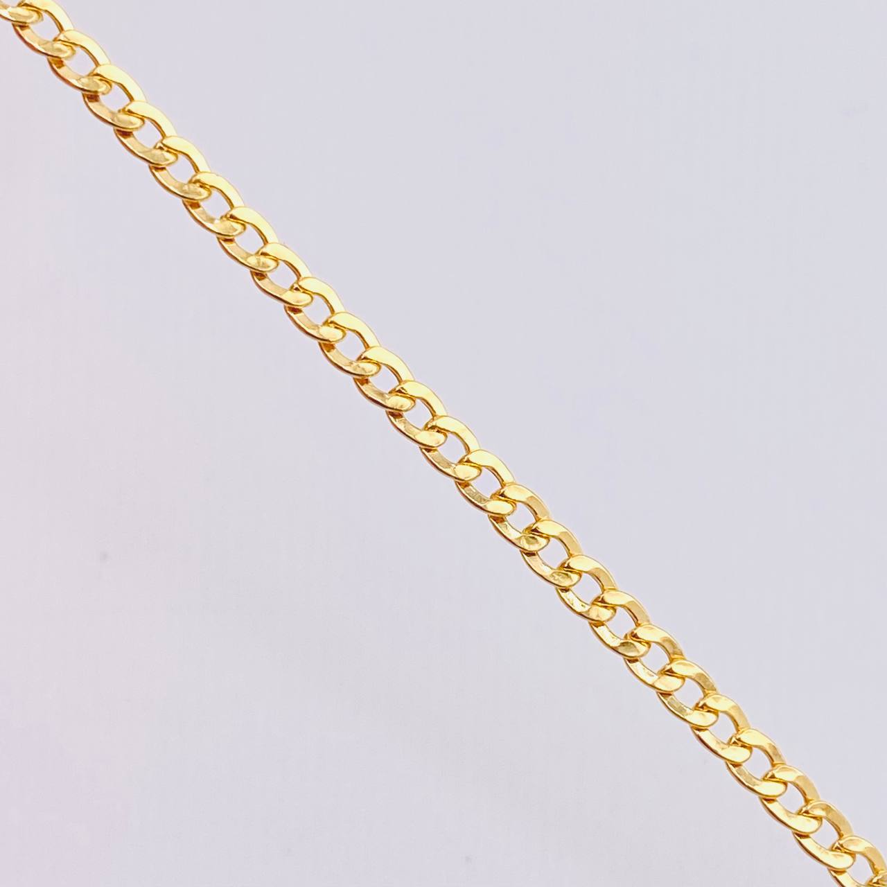 Cadena Mini Cubana 2.65gr / 15 3/4 in / 2.3mm Oro Amarillo +1 18K *