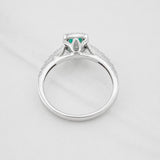 Anillo Halo Cuadrado Esmeralda 0.15pts 2.1g / T6 1/2 Plata 925