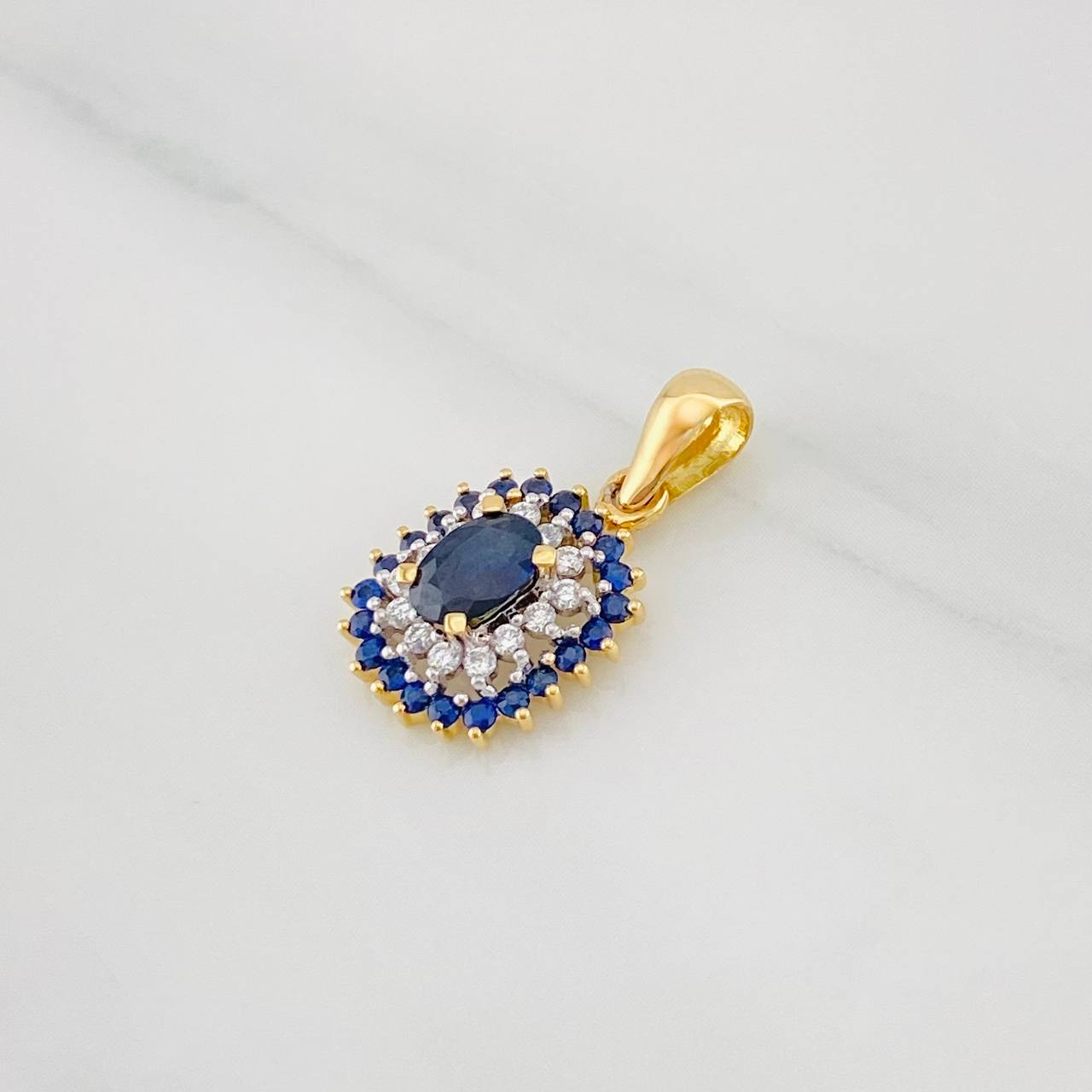 Pendant Halo Dense Sapphires 0.24pts Diamonds 0.12pts 1.75g / 3/4 in Two Golds Yellow White 18K
