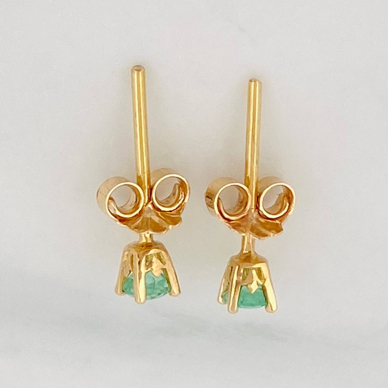 Stud Earrings Four Prongs Emeralds 20pts 0.85g / in / 3.34mm Yellow Gold 18K