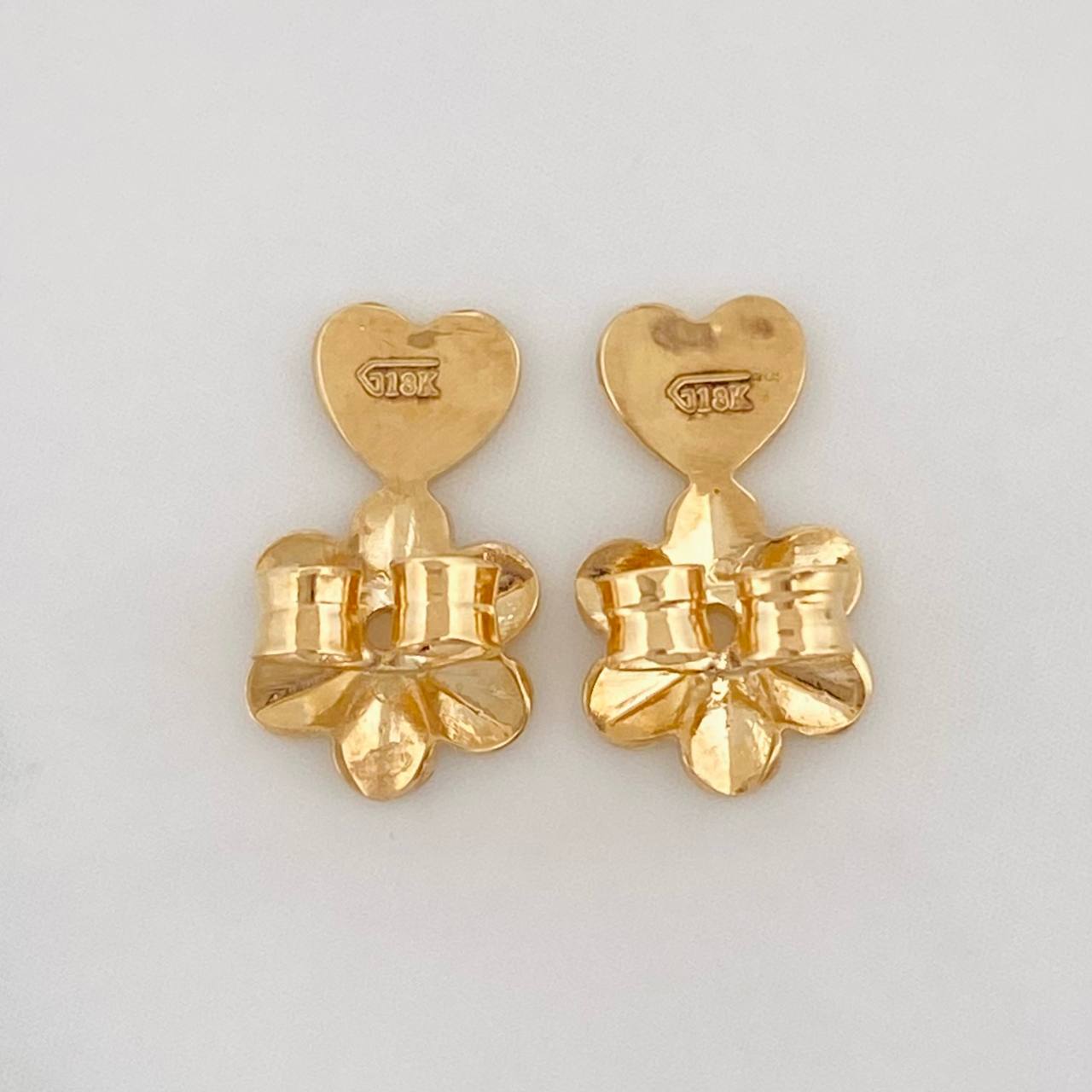 Stud Earrings Flower Emeralds 90pts Diamonds 0.04pts 2.85g / in / 7.46mm Yellow Gold 18K