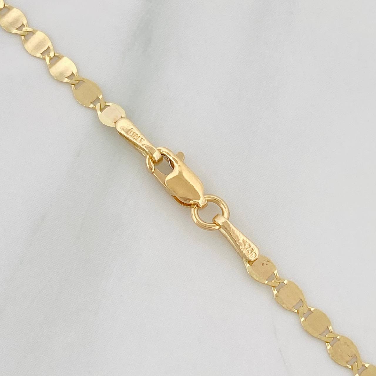 Cadena Escalera Plana 2.3g / 18 in / 2.15mm Oro Amarillo 18K