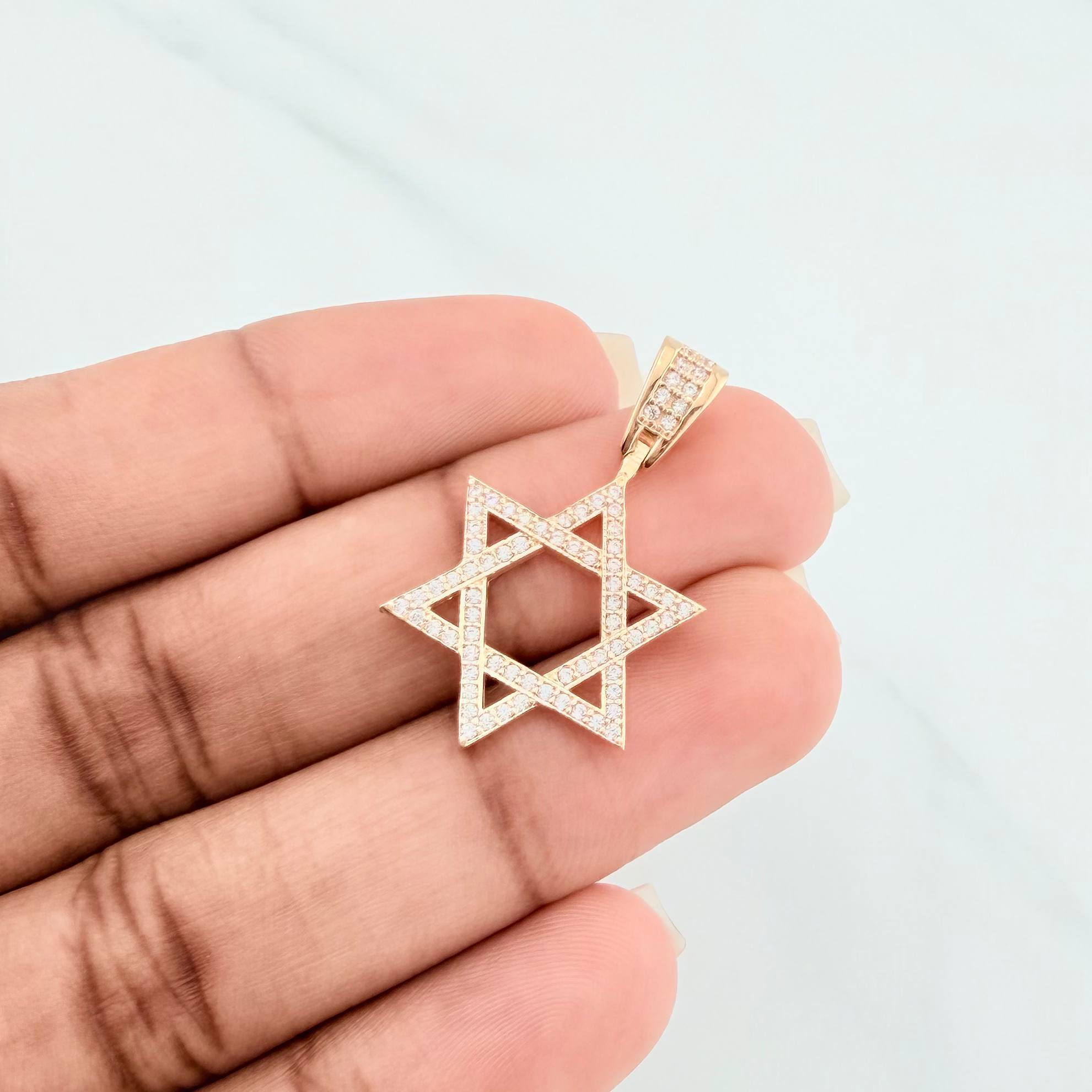 Dije Estrella De David 2.45 g / 1 1/4 in Oro Amarillo 18K