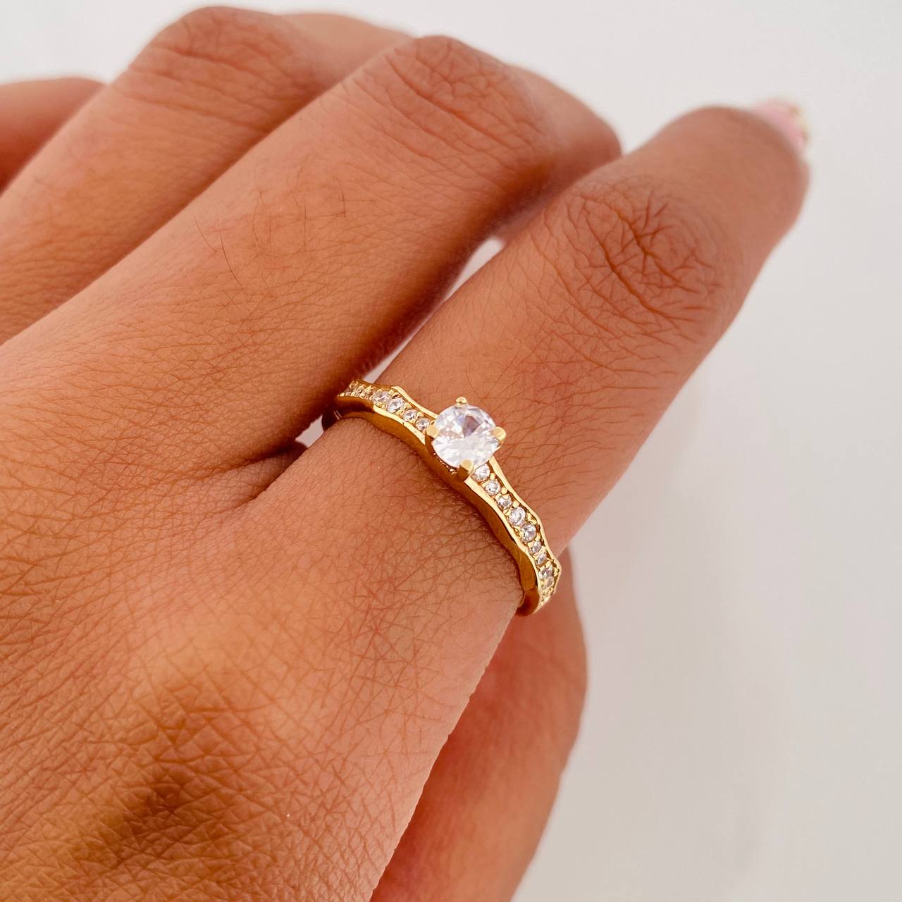 Solitaire Ring 2.1 g / T6 3/4 Yellow Gold 18K