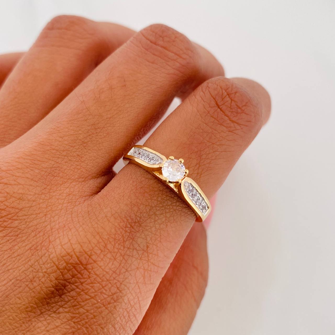 Double Line Solitaire Ring with Inlaid 3.15 g / T5 1/4 Two Yellow White Gold 18K