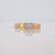Trio Solitaire Ring 3.05 g / T7 1/4 Yellow Gold 18K