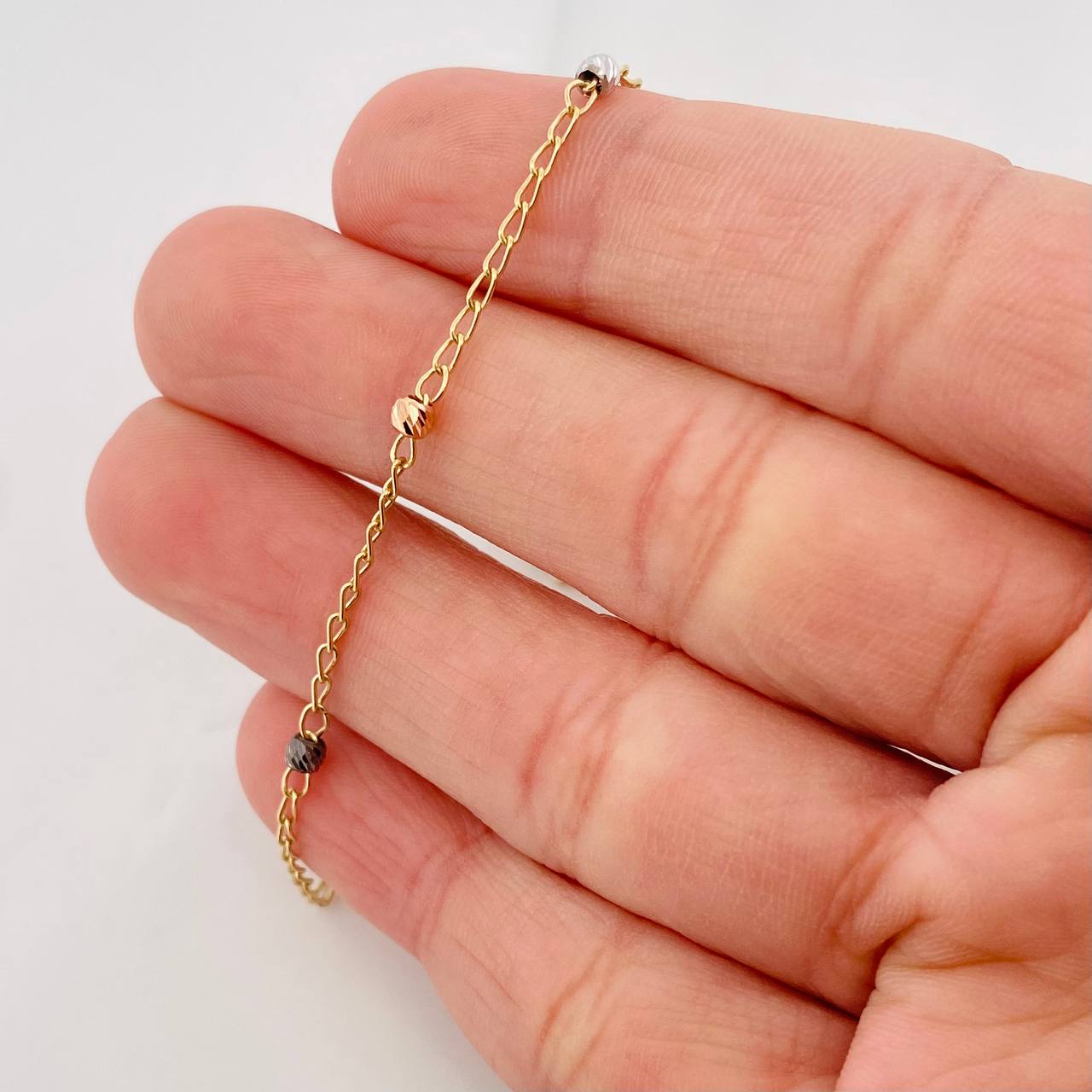 Tobillera Aro Seguido Bolas Diamantadas 1.75g / 9 3/4 in / 1.18mm Tres Oros 18K