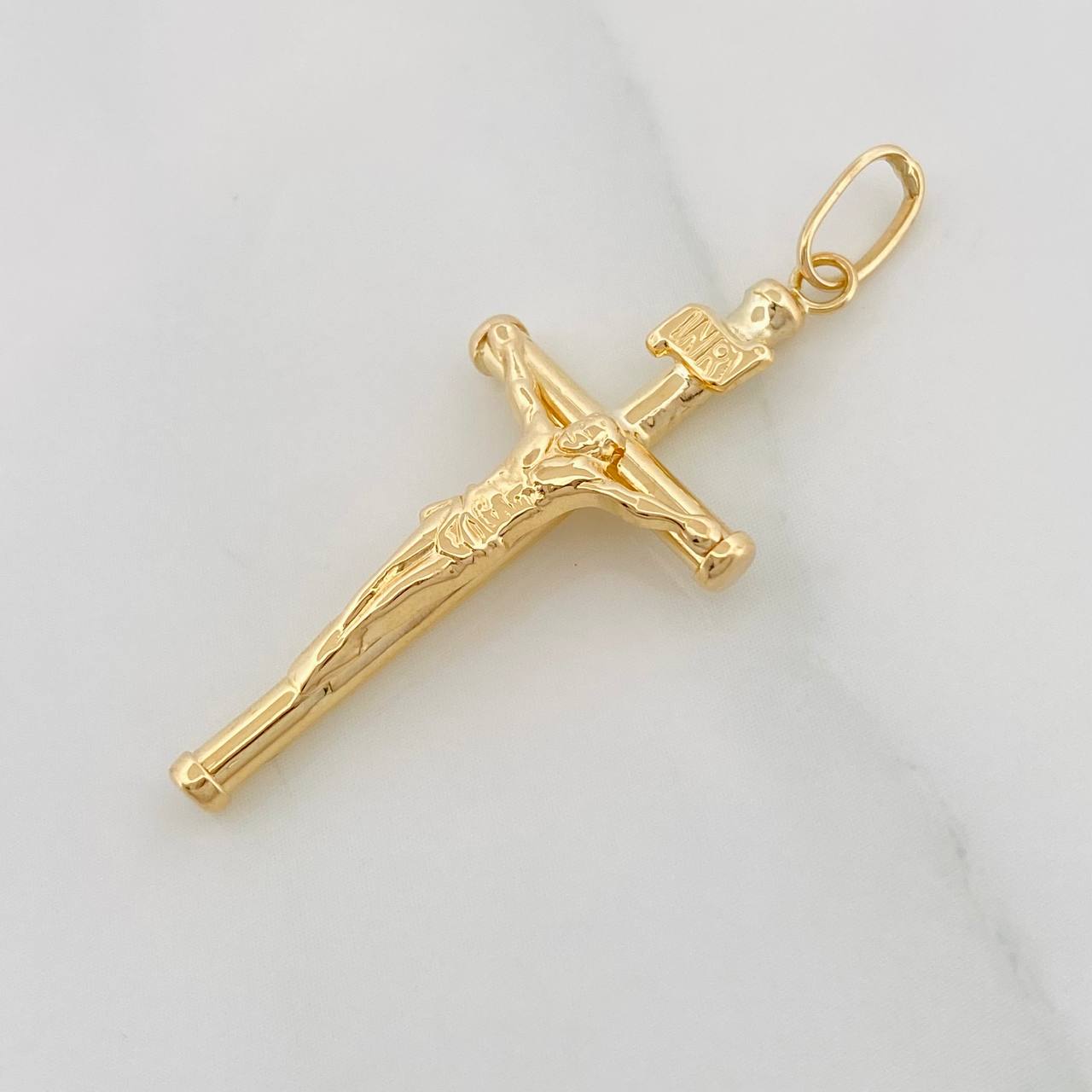 Pendant Cross Christ 1.3g / 1 1/2 in Yellow Gold 18K