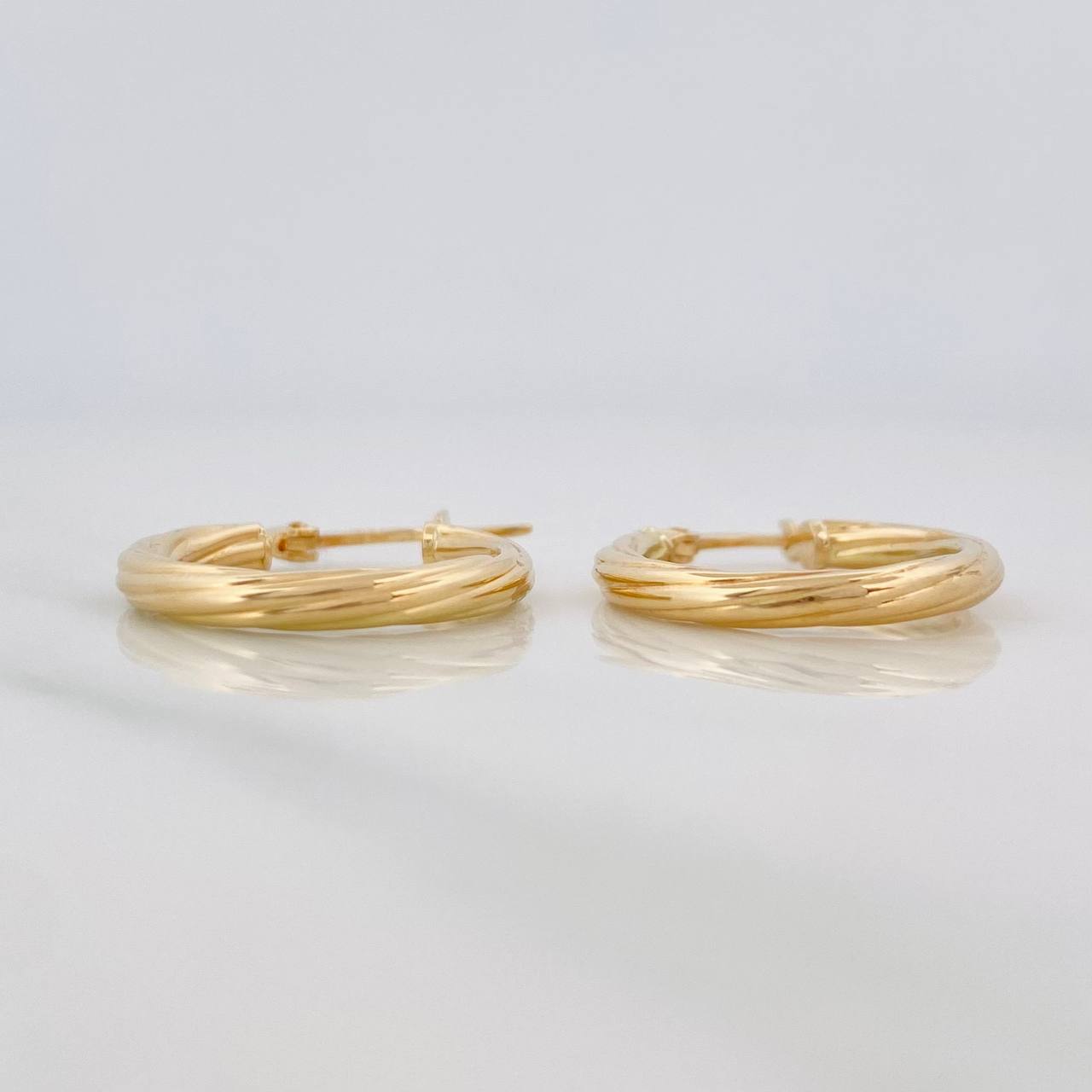 Hoop Earrings Arielle 1g / 1/2 in Yellow Gold 18K