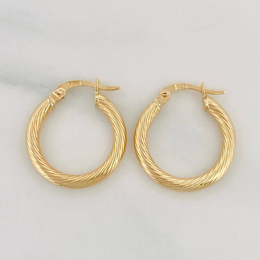 Candongas Lore 1.6g / 3/4 in Oro Amarillo 18K