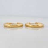 Hoop Earrings Lore 1.6g / 3/4 in 18K Yellow Gold