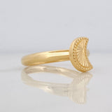 Half Moon Ring 1g / Size 7 1/2 Yellow Gold 18K