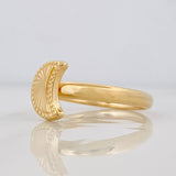 Half Moon Ring 1g / Size 7 1/2 Yellow Gold 18K