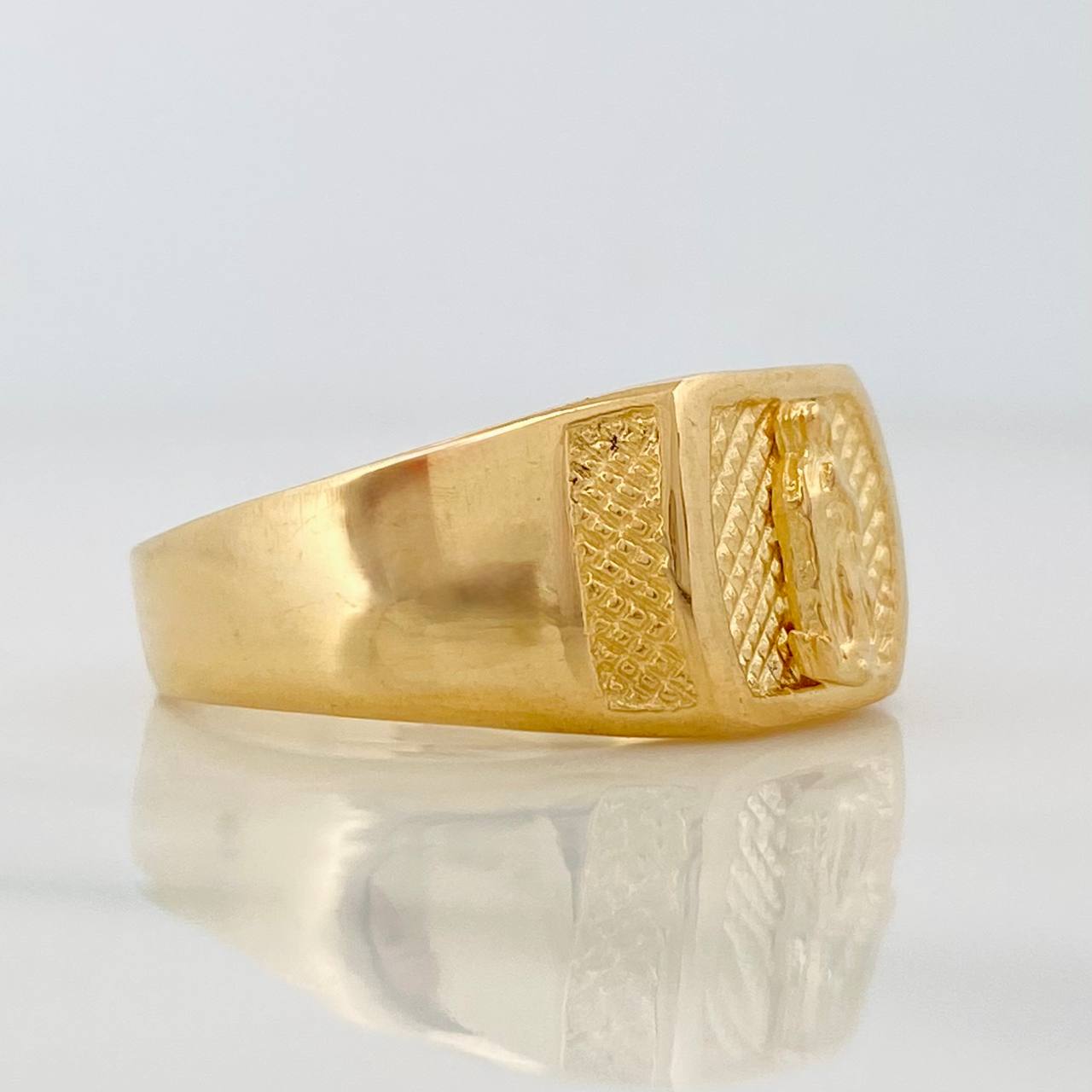 Anillo Virgen de Guadalupe 4.45g / T9 1/4 Oro Amarillo 18K