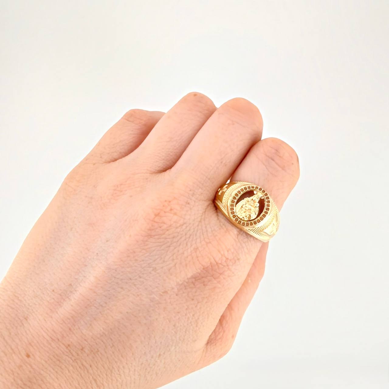 Virgin of Carmen Ring 7.1g / Size 10 1/2 Yellow Gold 18K