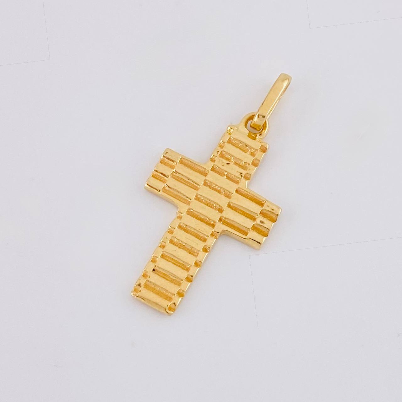 Dije Cruz Rayada 2g / 1 1/4 in Oro Amarillo 18K