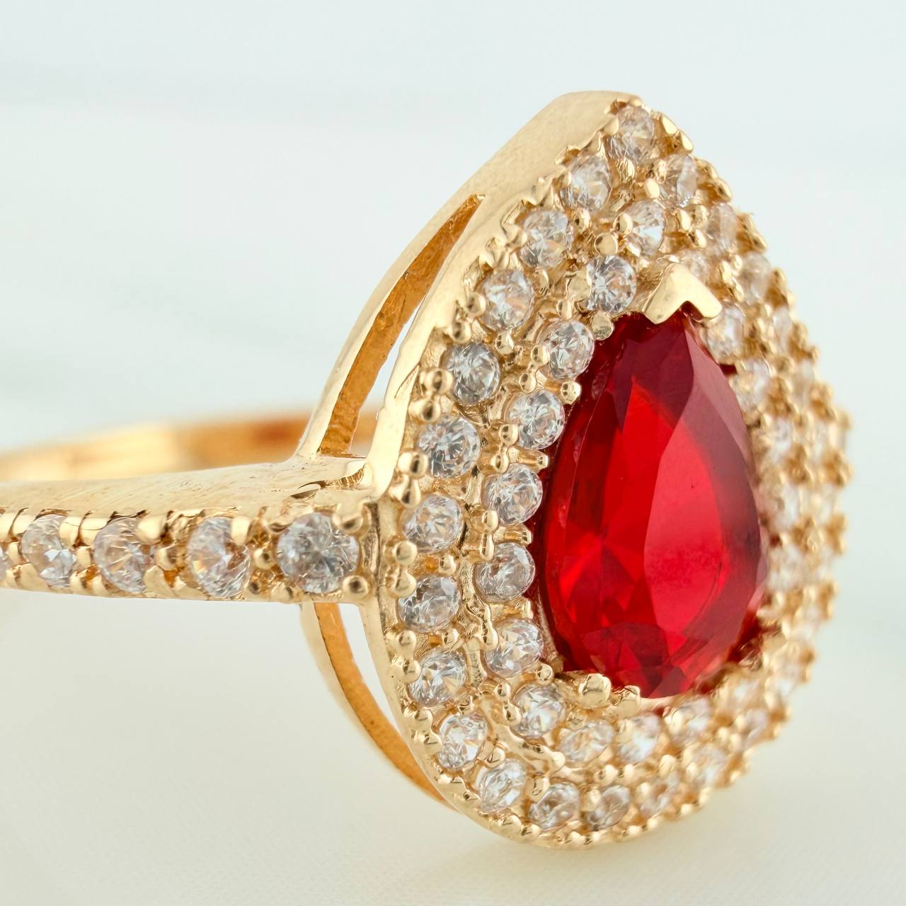 Anillo Halo Gota 2.45gr / T5 3/4 / Oro Amarillo 18K %