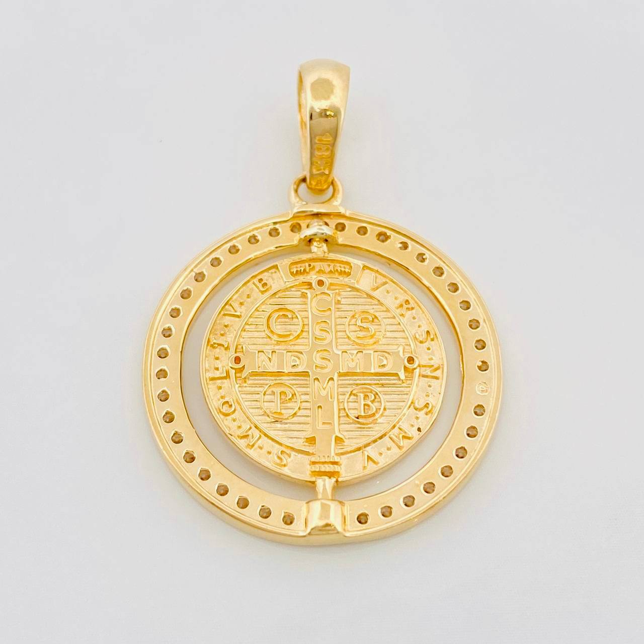Dije San Benito Móvil 4.85g / 1 1/4 in Oro Amarillo 18K