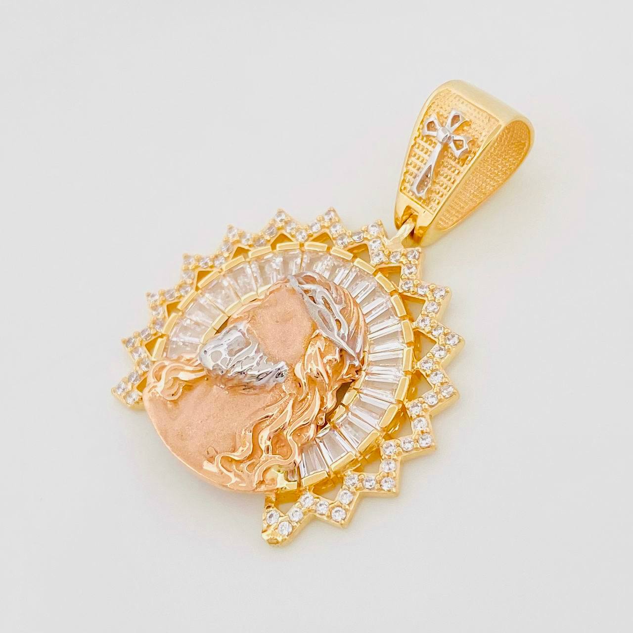 Dije Rostro Cristo 7.6g / 1 1/2 in Tres Oros 18K