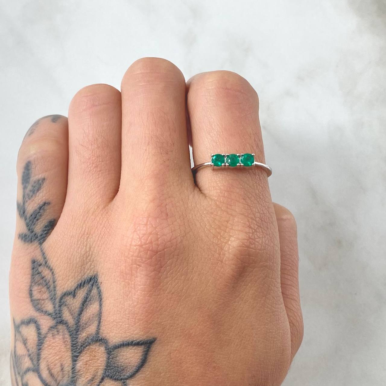 Trinity Emerald Ring 36pts 1.85gr / Size 7 1/2 / 18K White Gold