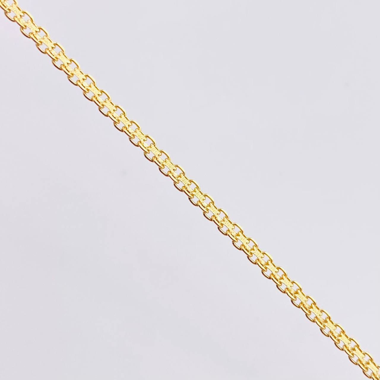 Tobillera China 2.45gr / 9 3/4 in / 2.2mm Oro Amarillo +1 18K