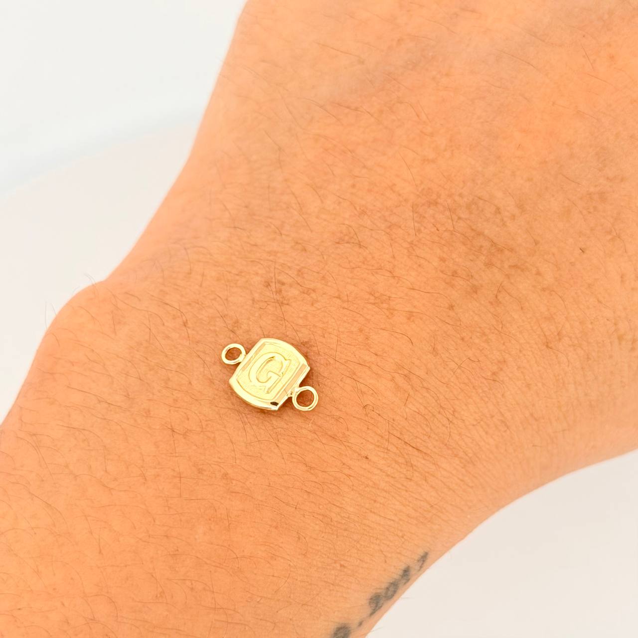 Herraje Letra G 0.25gr / 1/2 in / Oro Amarillo 18K