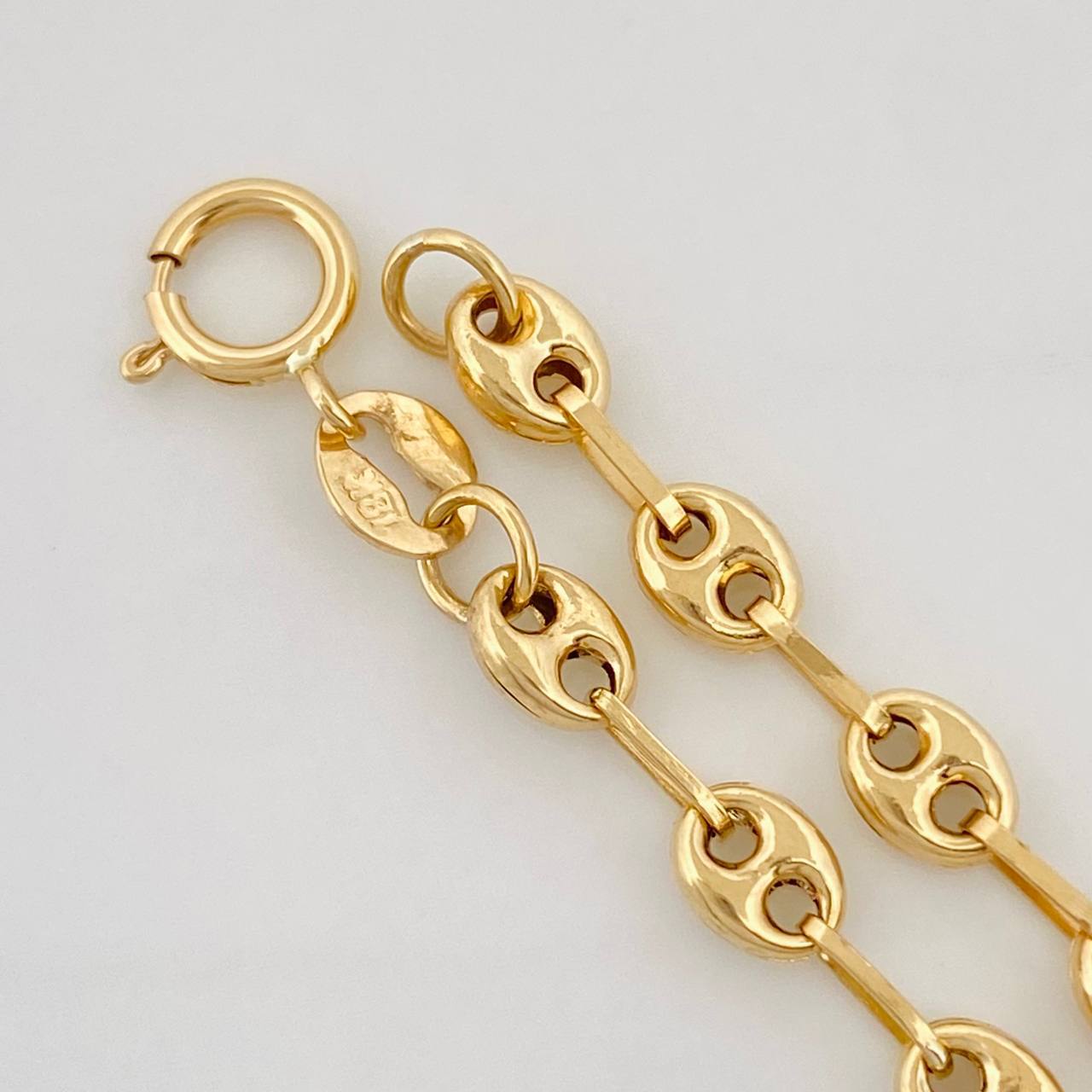 Bracelet GC Rectangular Plate 2.1g / 6 3/4 in / 3.93mm Yellow Gold 18K