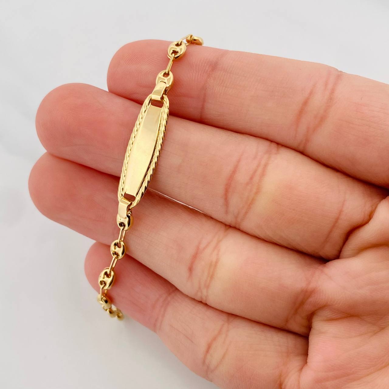 Bracelet Baby GC Oval 1.9g / 6 in / 3.57mm Yellow Gold 18K