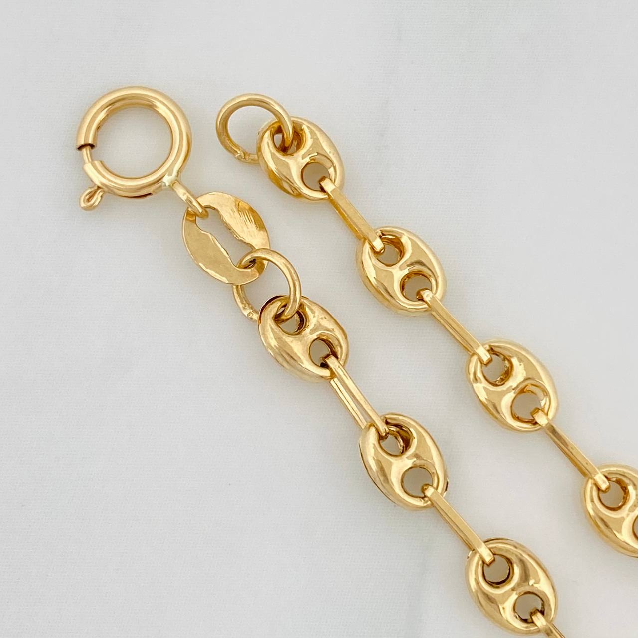 Bracelet GC Virgin Cloud of Guadalupe 2.75g / 6 3/4 in / 4.88mm Yellow Gold 18K