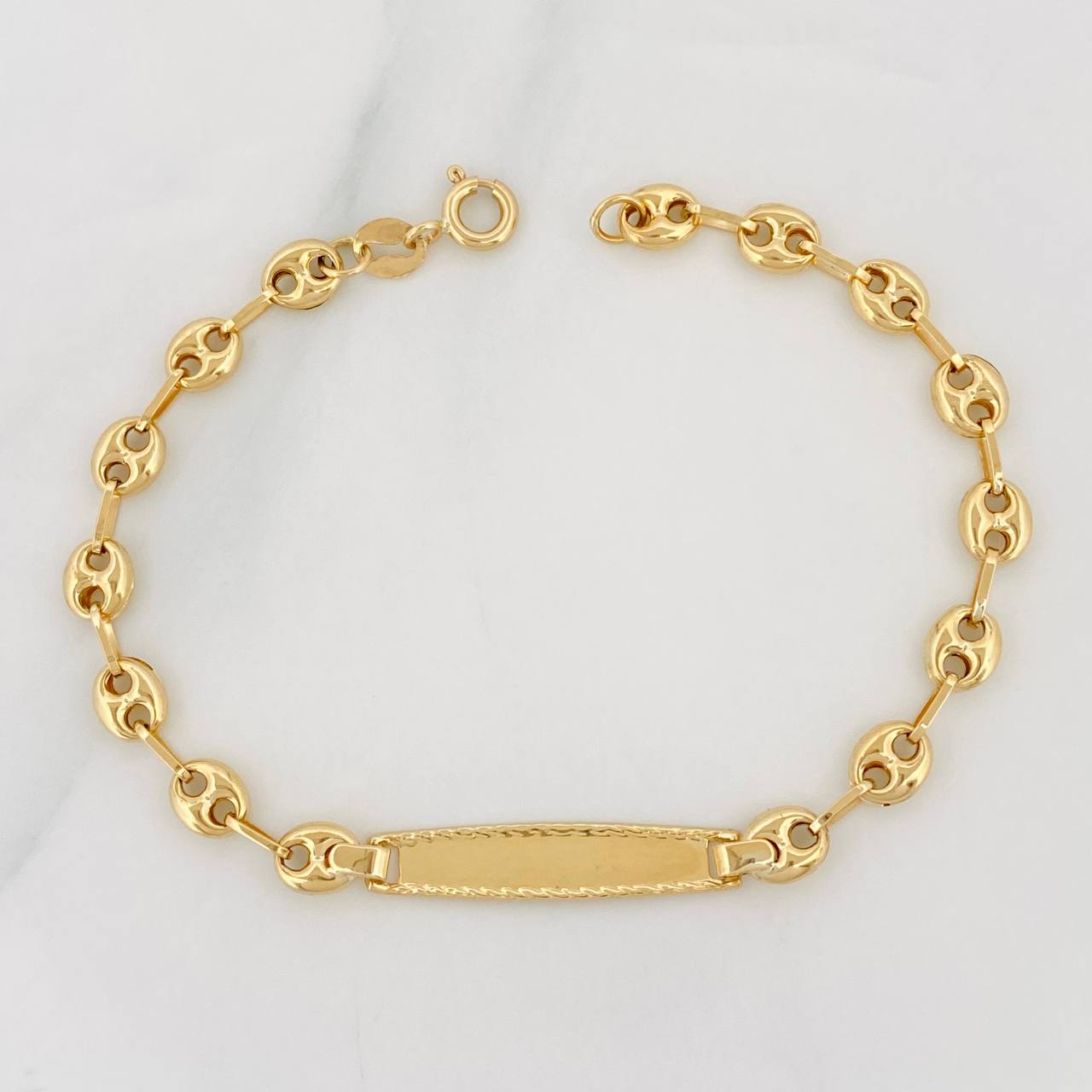 Pulso GC Rectangular 2.65g / 6 3/4 in / 4.86mm Oro Amarillo 18K