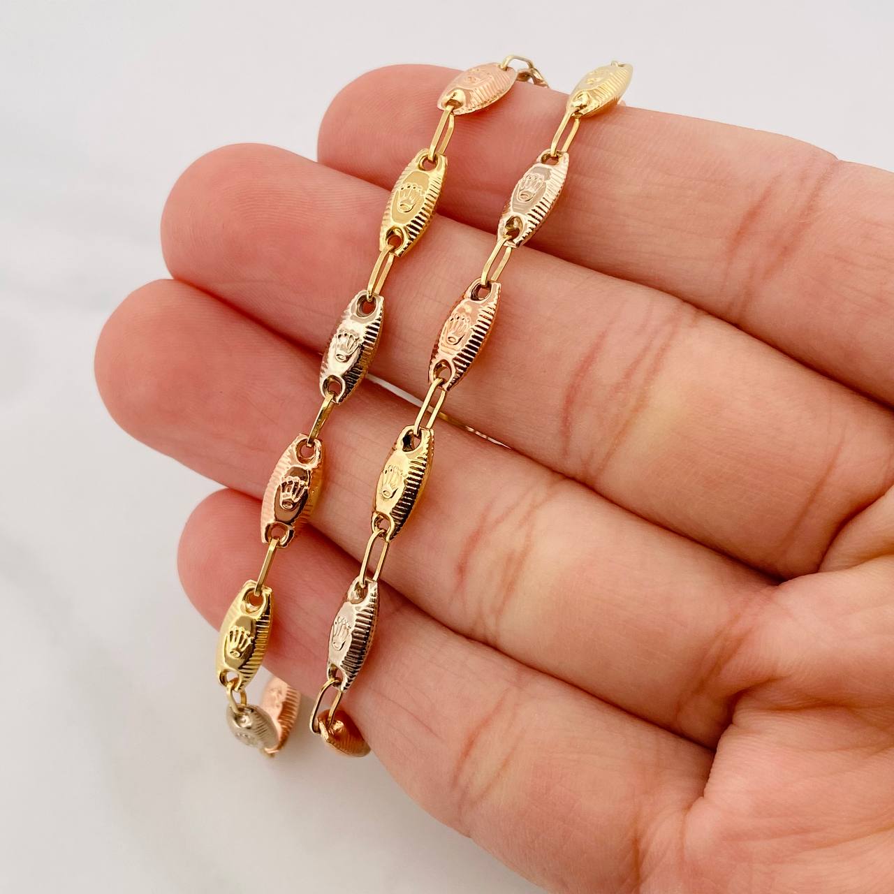 Rustic Chain Crown 10.05g / 24 in / 4.34mm Three Golds 18K