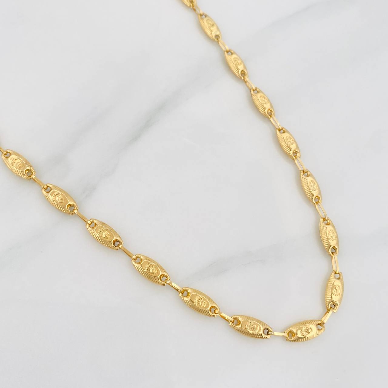 Cadena Rustica Corona 10.25g / 24 in / 4.6mm Oro Amarillo 18K