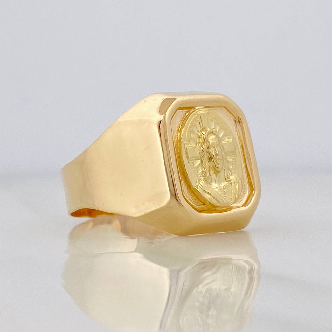 Sacred Heart of Jesus Ring 3.6g / Size 7 3/4 Yellow Gold 18K