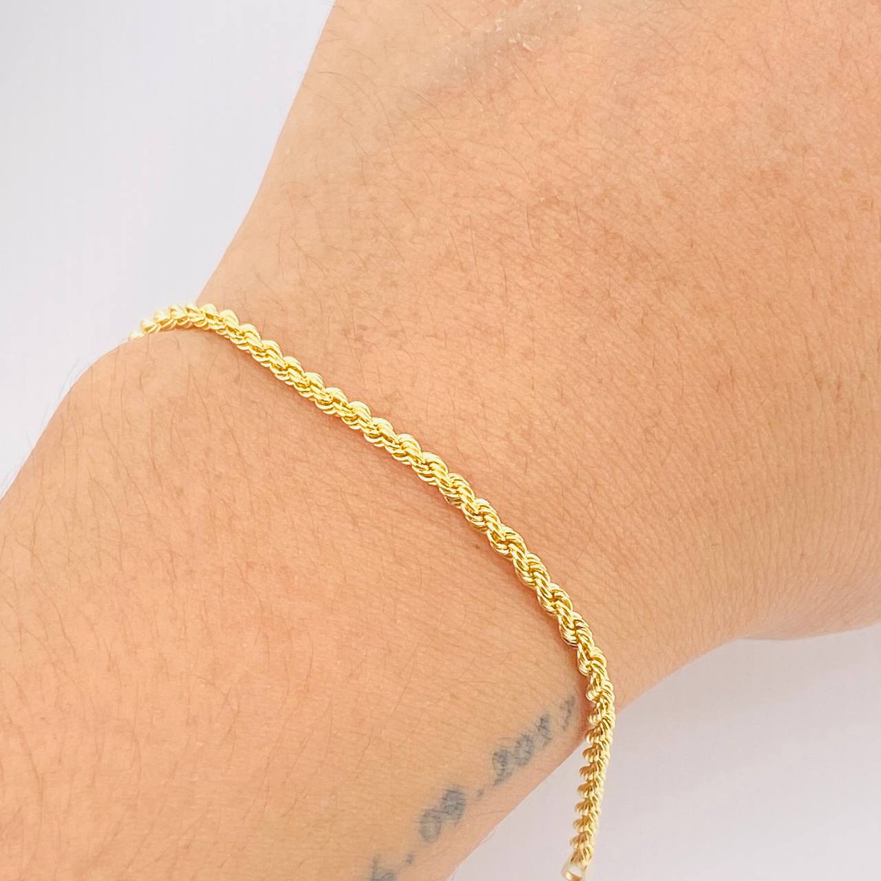 Pulso Lazo 0.8gr / 7 in / 1.7mm Oro Amarillo +3 18K *