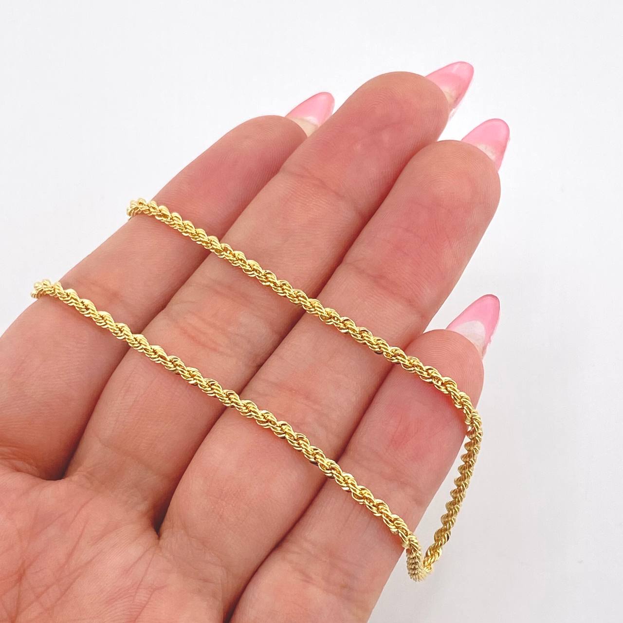 Cadena Lazo 2.4gr / 15 3/4 in / 2mm Oro Amarillo +3 18K ©