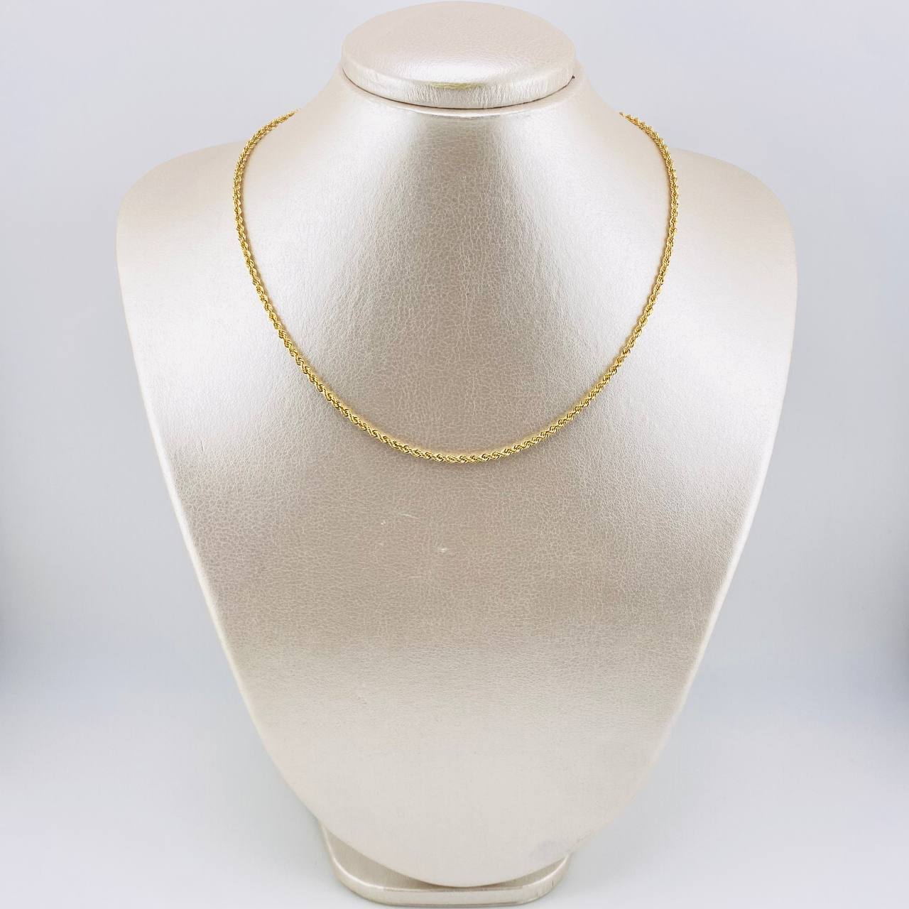 Cadena Lazo 2.4gr / 15 3/4 in / 2mm Oro Amarillo +3 18K ©